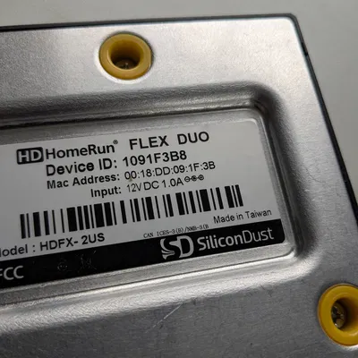 Ngàm gắn tường 3D cho thiết bị HD HomeRun HDFX-2US gọn gàng