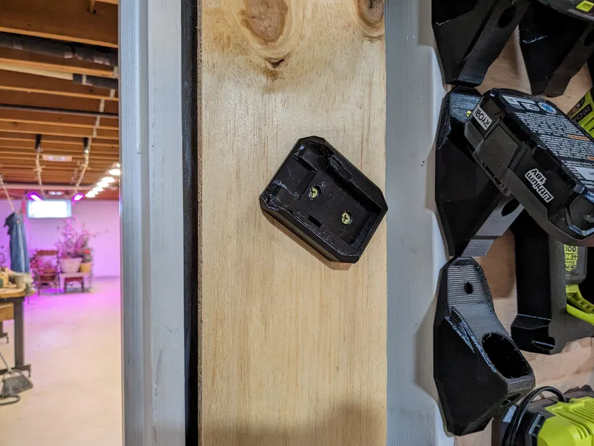 Giá treo pin DeWalt - Image 2