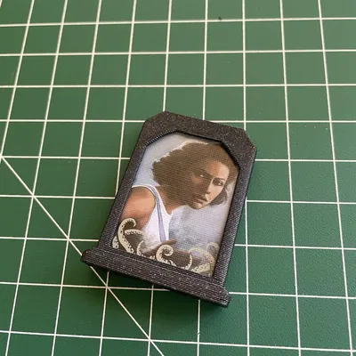 Đế giữ Token cho nhân vật Eldritch Horror - Dạng khung