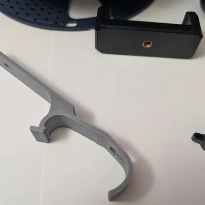 Giá đỡ điện thoại cho tay cầm PS4