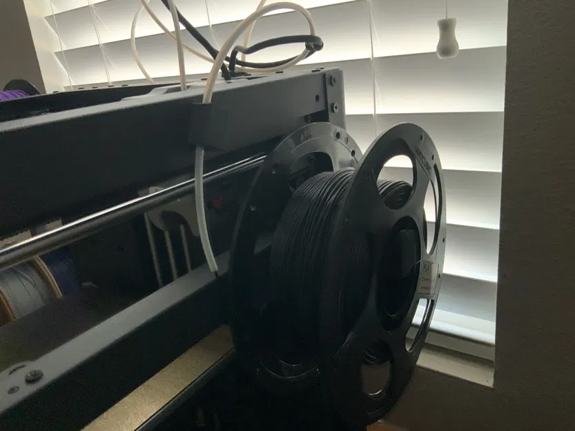 Giá đỡ ống dẫn nhựa (Guide Tube Holder) gọn gàng cho máy in 3D - Image 1