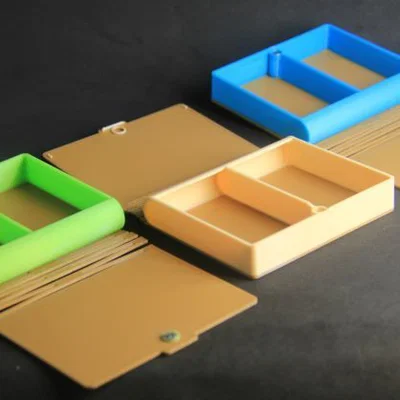 Hộp đựng bản lề sống (Living hinge box)