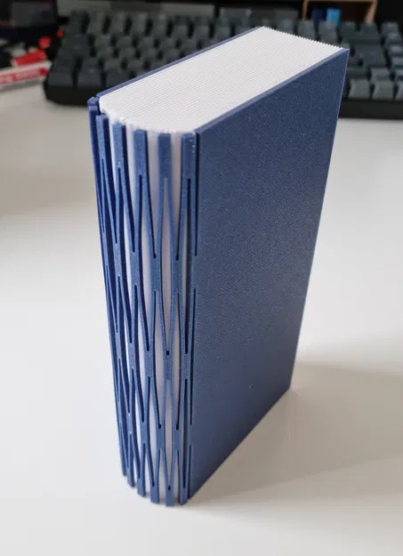 Dice Book - Hộp đựng xúc xắc thiết kế dạng sách - Image 6