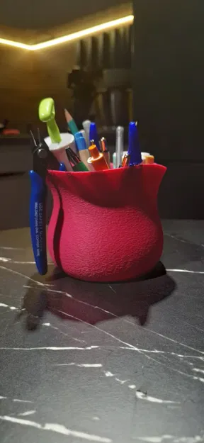 Bình Cắm Hoa Minimalist Spline Flow Vase - Image 1