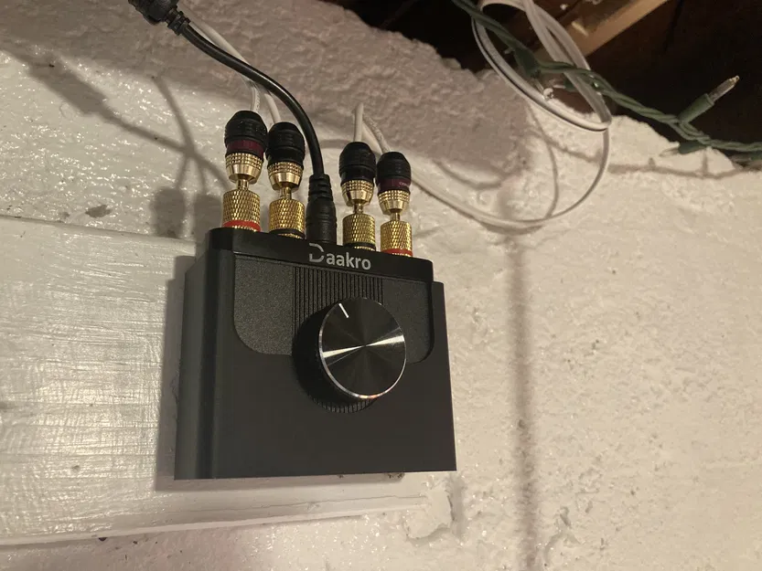 Ngàm gắn tường cho amply Daakro AK30 - Image 1