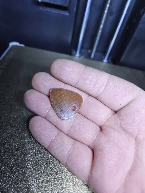 Phím gảy guitar dày 0.071mm có lỗ xỏ chìa khóa - Image 2