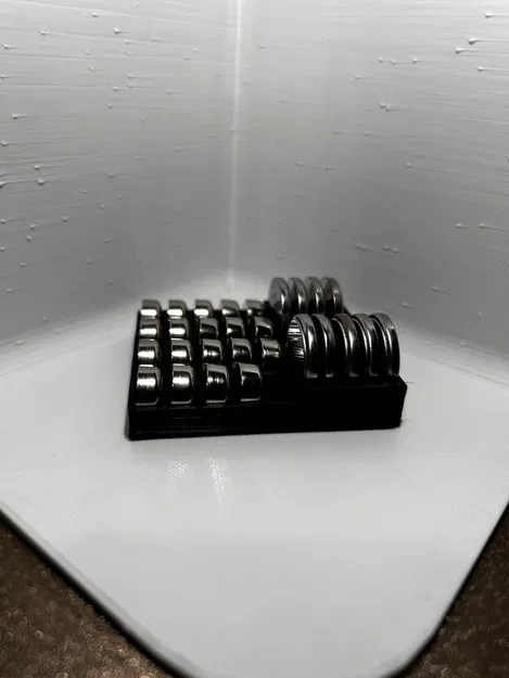 Khay 3D tiện ích sắp xếp pin cúc áo LR44 và CR2032 - Image 3