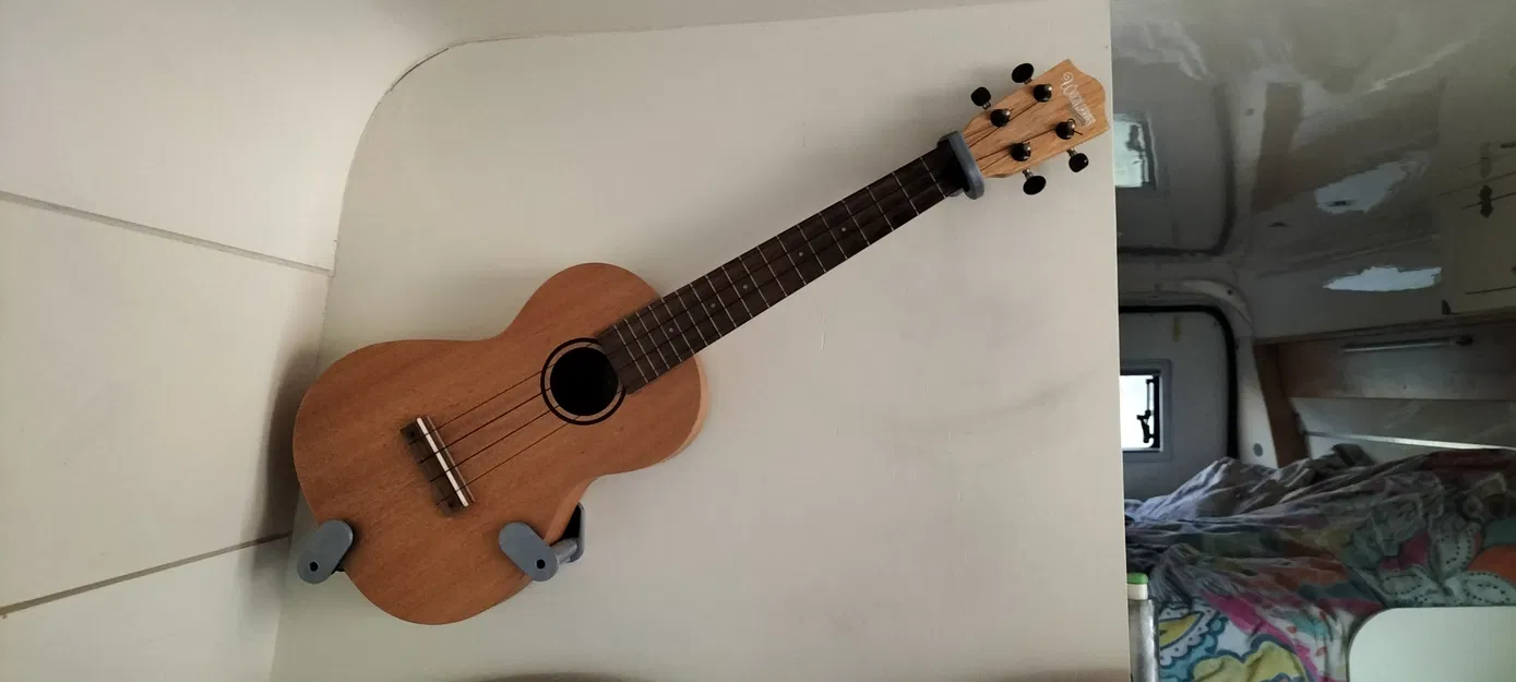 Giá treo đàn Ukulele gắn tường - Image 1