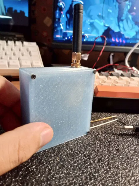 Vỏ hộp cho ESP32 LoRa kèm ngăn chứa pin LiPo - Image 2