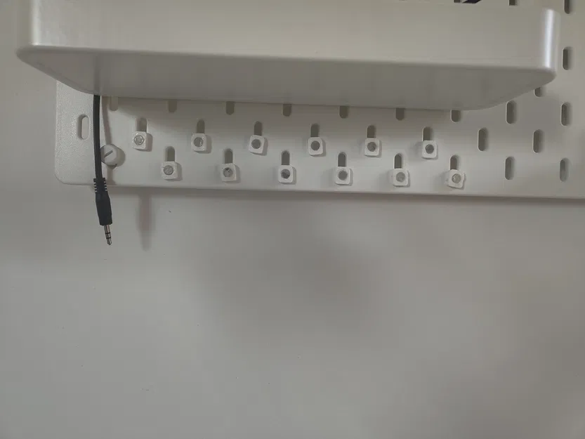 Giá đỡ nam châm thông minh cho bảng treo Skadis (Skadis magnet holder) - Image 1