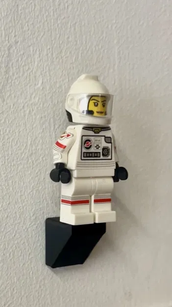 Giá treo tường Minifigure: Giải pháp trưng bày đơn giản cho dân sưu tầm - Image 1