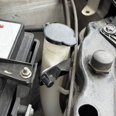 Nắp bình nước rửa kính chắn gió cho xe Ford