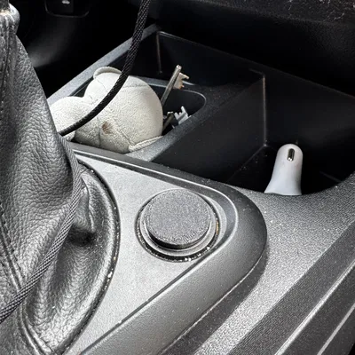 Nắp che ổ mồi thuốc xe Ford (Ford Lighter Cover)