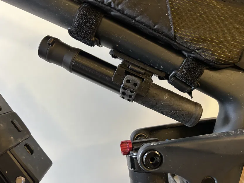 Ngàm gắn bơm xe đạp SKS Explorer - Image 1