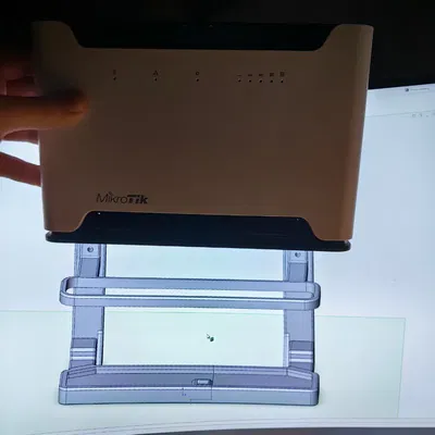 Giá treo tường, giá gắn xe hơi cho Mikrotik Chateau LTE12