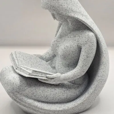 Tượng Mystic Reader – Tác phẩm điêu khắc trừu tượng về người đọc sách