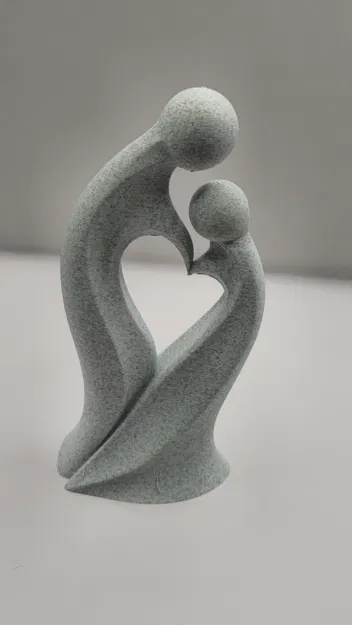 Tượng Cha Mẹ và Con Hình Trái Tim – Tượng Gia Đình - Image 1