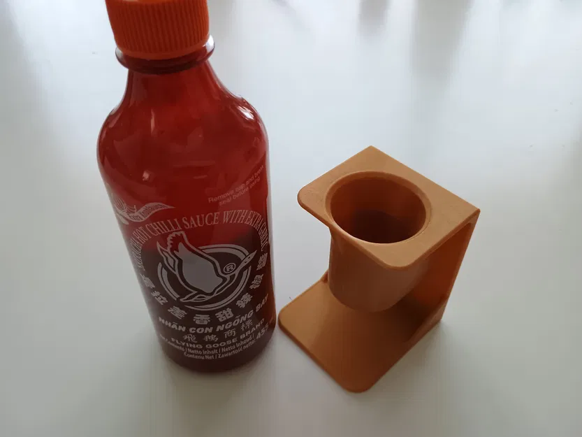 Đế giữ chai tương ớt Sriracha (455 ml) - Image 1