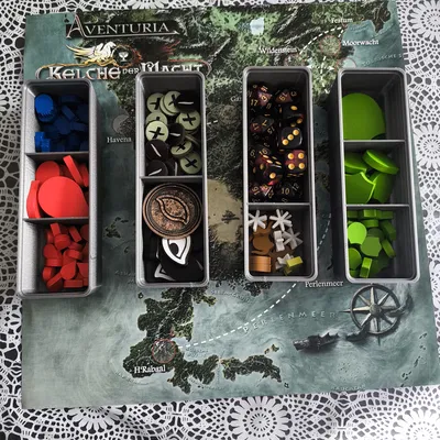 Aventuria: Kelche der Macht – Bộ khay mô-đun tối ưu hóa không gian