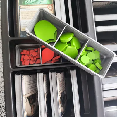 Aventuria: Kelche der Macht – Bộ khay mô-đun tối ưu hóa không gian