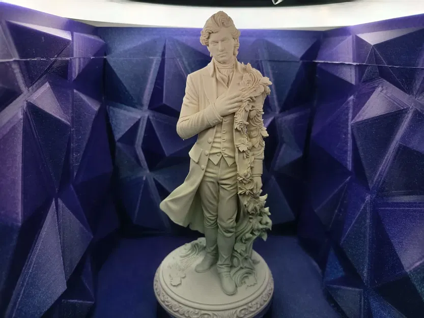 Mô hình Lord Rowan Evermere: Biểu tượng của sự tận tụy - Image 1