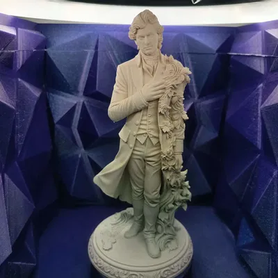 Mô hình Lord Rowan Evermere: Biểu tượng của sự tận tụy