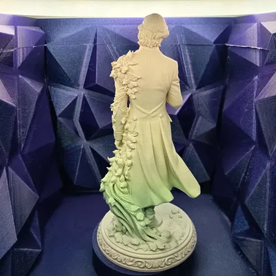 Mô hình Lord Rowan Evermere: Biểu tượng của sự tận tụy