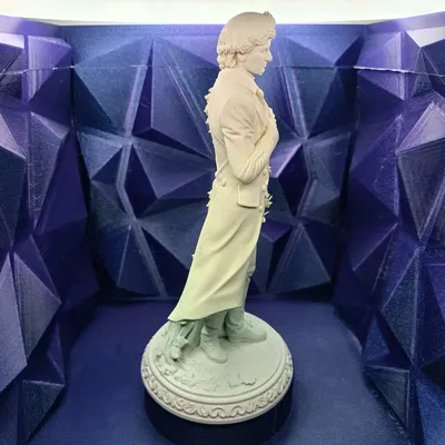 Mô hình Lord Rowan Evermere: Biểu tượng của sự tận tụy