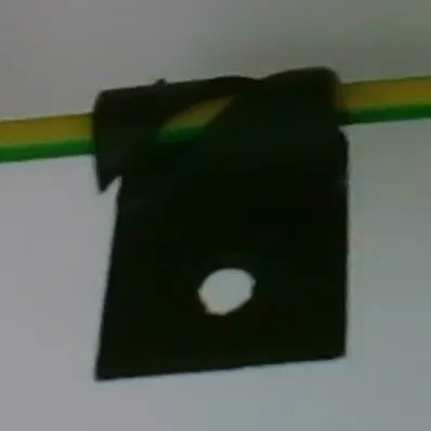 Kẹp giữ dây cáp đa năng - Giải pháp gọn gàng cho không gian của bạn