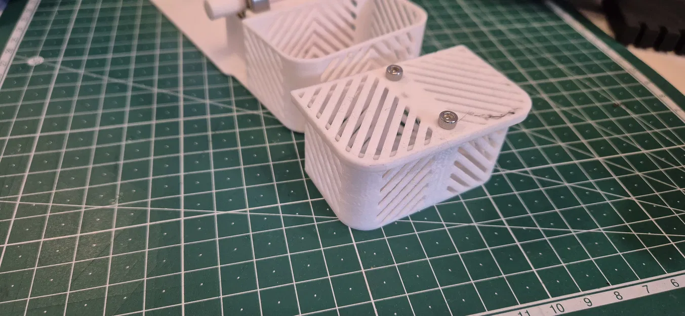 Hộp đựng hạt hút ẩm tháo lắp nhanh cho Drybox in 3D - Image 1