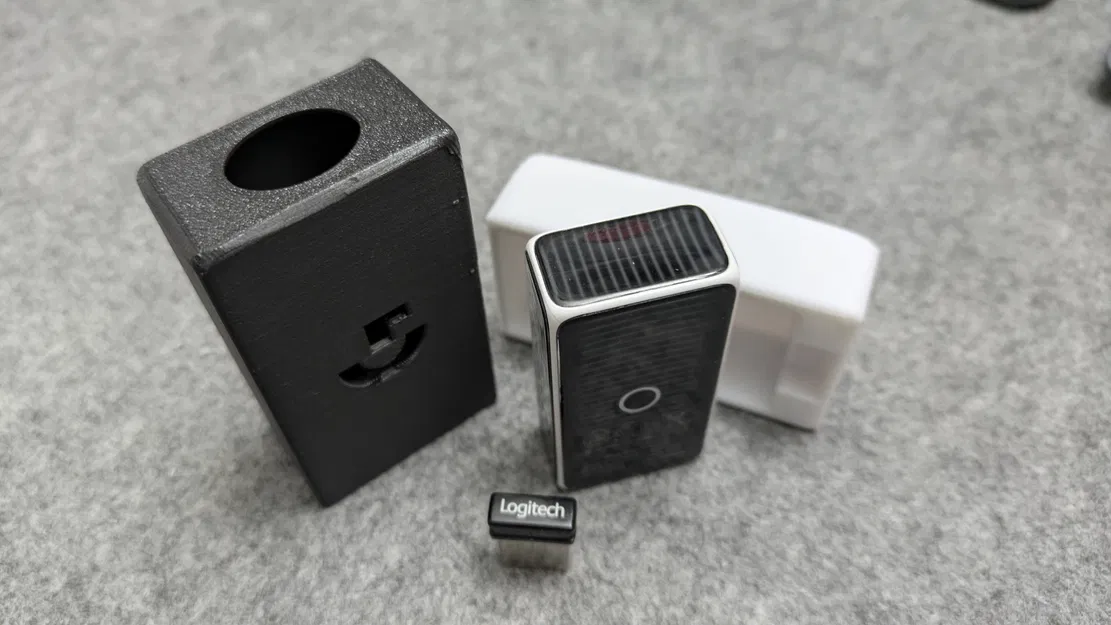Hộp đựng bảo vệ cho chuột Logitech Cube và đầu USB tiện dụng - Image 1