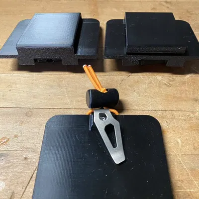 Giá treo găng tay đeo thắt lưng (Belt Worn Glove Holder)