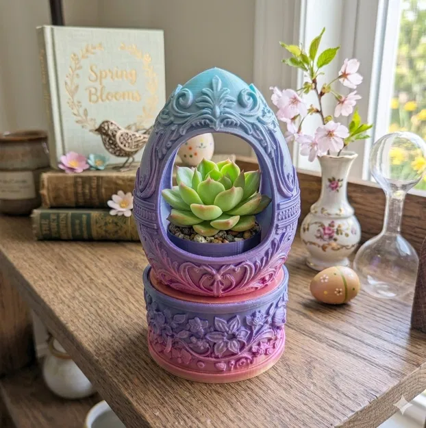 Chậu cây hình trứng Phục sinh với thiết kế hoa văn tinh xảo - Image 1