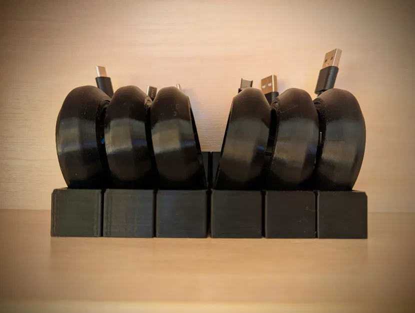 Đế gắn cạnh cho cuộn dây Next‑Gen USB & More (Bản Remix) - Image 1