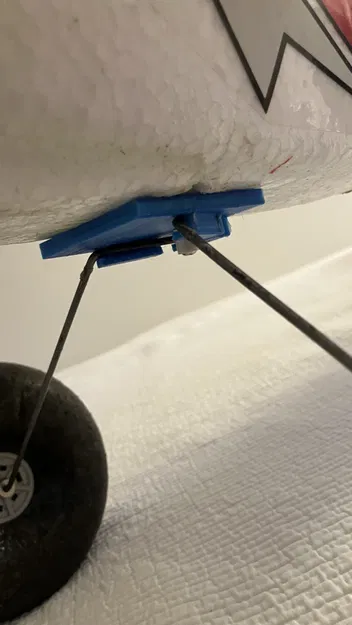 Bộ phận giữ càng đáp (Gear holder) cho máy bay Multiplex Fun Cup - Image 2