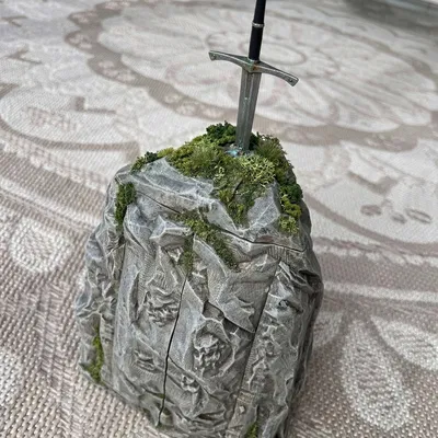 The True Excalibur (Thanh kiếm của Ngài Radzig)