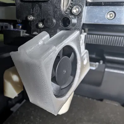 Ngàm chuyển đổi quạt Qidi Q2 (Qidi Q2 fan adapter)