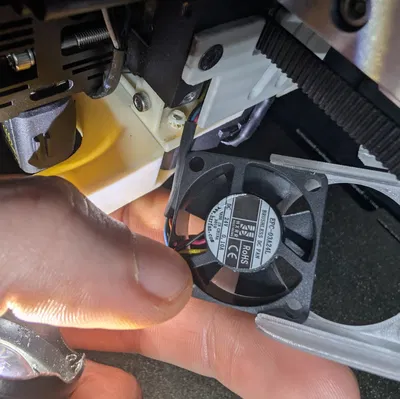 Ngàm chuyển đổi quạt Qidi Q2 (Qidi Q2 fan adapter)