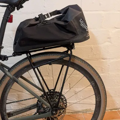 Adapter gắn Tailfin CargoPack lên baga Ortlieb Quick-Rack