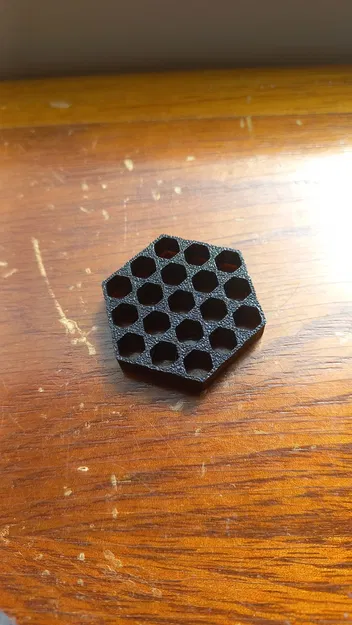 Giá đỡ bút chì 19 ngăn hình lục giác tổ ong in 3D - Image 2