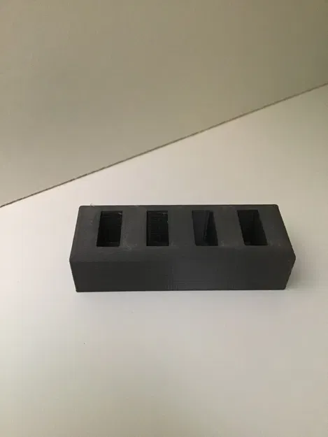 Khay Đựng USB Nhỏ Gọn In 3D Tiện Lợi Cho Bàn Làm Việc - Image 1