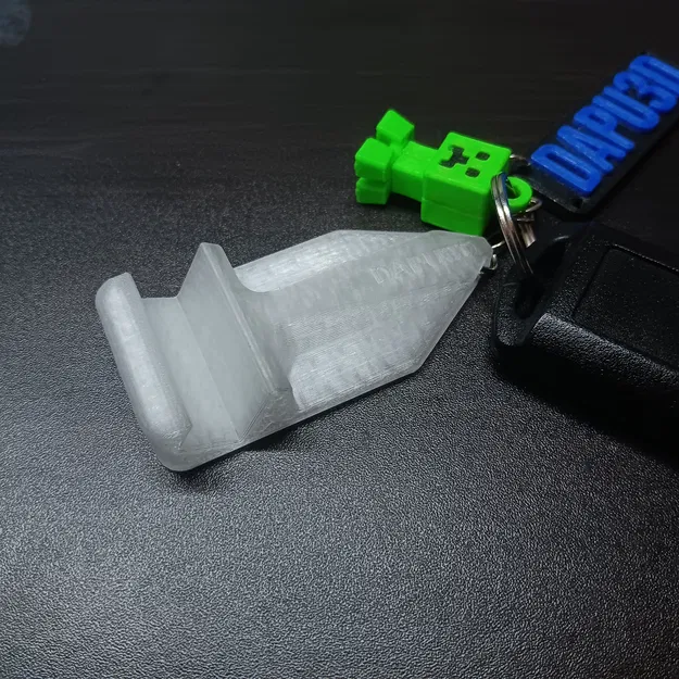 Móc khóa giá đỡ điện thoại (PHONE STAND KEYCHAIN) - Image 1