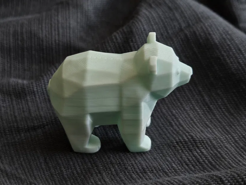 Mô hình chú gấu Barry (Barry the Bear) phong cách Low Poly trang trí - Image 2