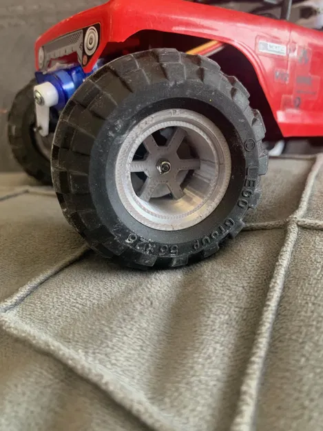 Mâm xe 3D SCX24 tùy biến lắp lốp LEGO độc đáo - Image 1