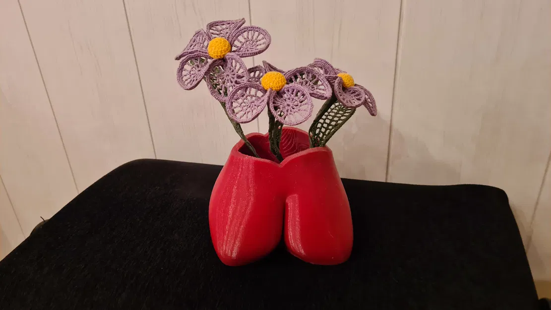 Chậu cây trang trí hình cơ thể nghệ thuật cho ngày Valentine - Image 4