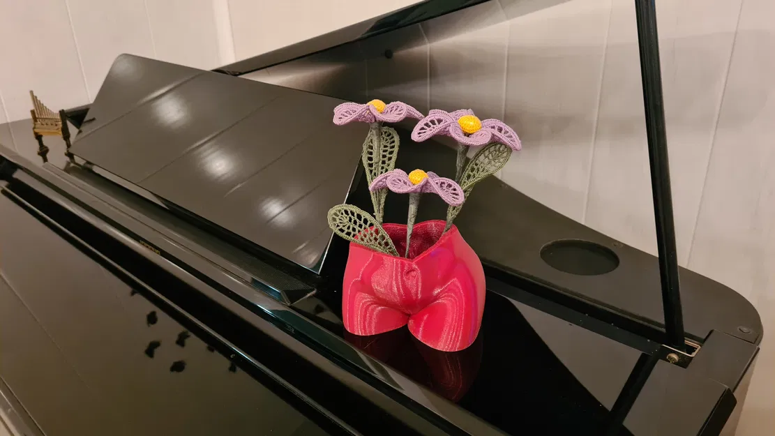 Chậu cây trang trí hình cơ thể nghệ thuật cho ngày Valentine - Image 8