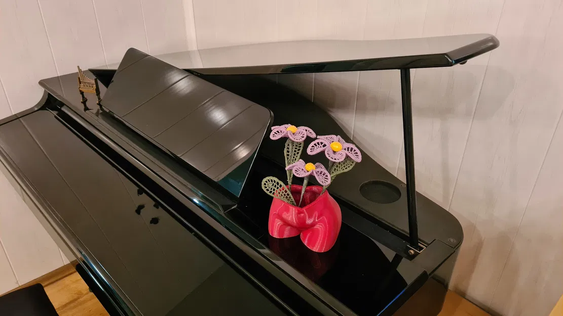 Chậu cây trang trí hình cơ thể nghệ thuật cho ngày Valentine - Image 10