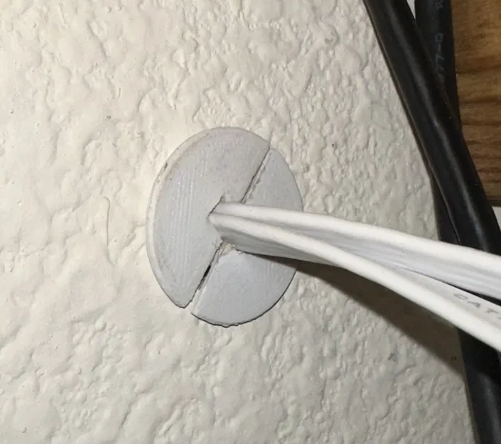 Nắp che / Grommet cho cáp Ethernet dẹt - Image 1