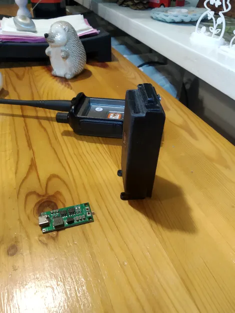 Đế pin mở rộng sử dụng cell 18650 cho Baofeng UV-5R - Image 2