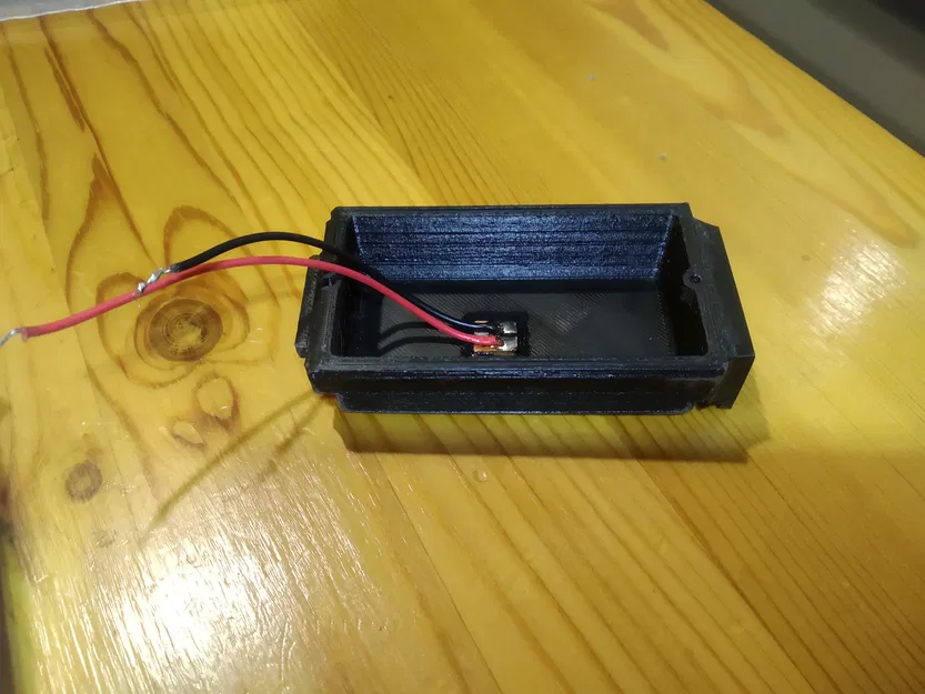 Đế pin mở rộng sử dụng cell 18650 cho Baofeng UV-5R - Image 3